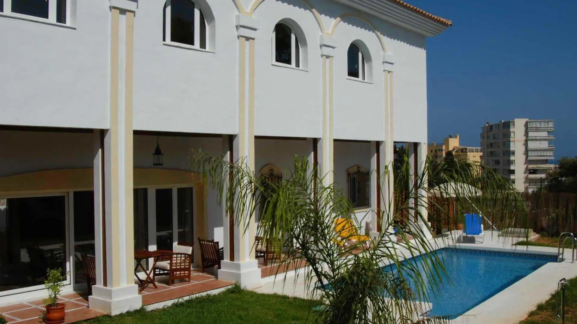 La Luna Blanca Torremolinos 2*,  Spagna